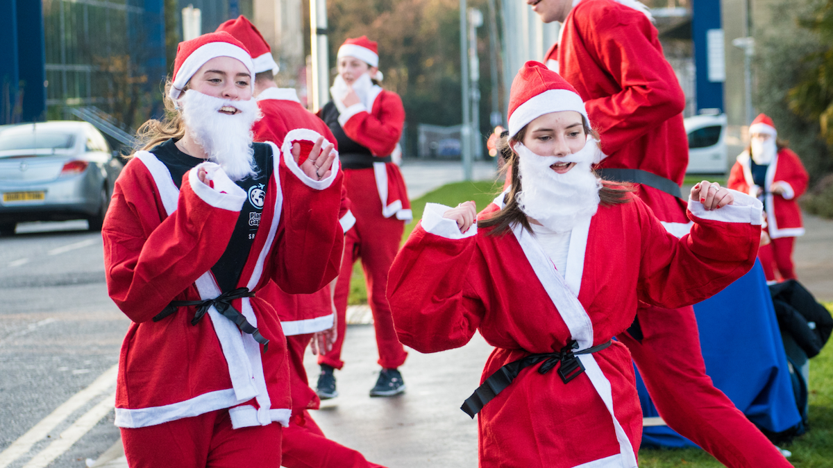 Book your spot now for the Santa Moves Fun Run 2021!