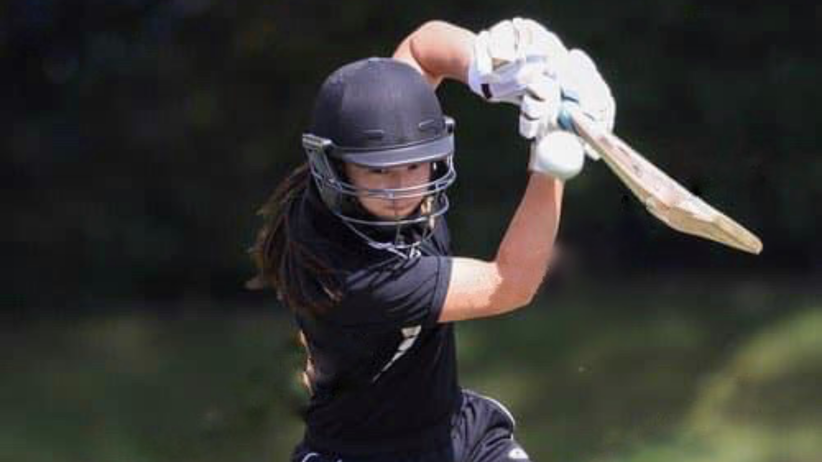 Scholars Q&A: We hear from cricketer Ella Wadey!